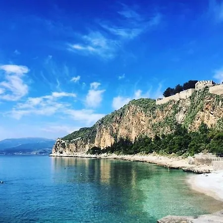 Hide Away In Discounts * Nafplion