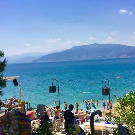 Hide Away In Discounts Апартаменты *